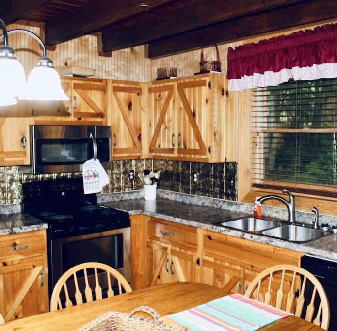 Rustic Black Bear Cabin Pigeon Forge Ngoại thất bức ảnh
