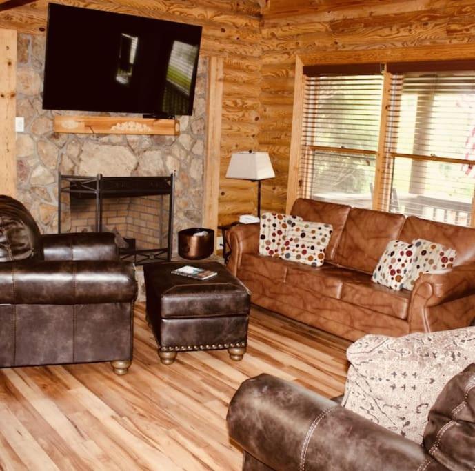 Rustic Black Bear Cabin Pigeon Forge Ngoại thất bức ảnh